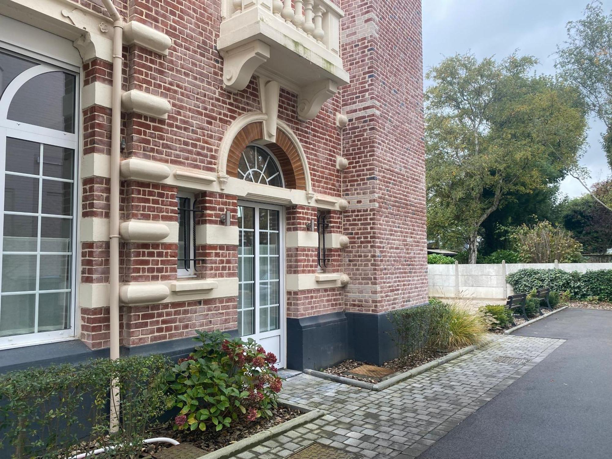 Les Appartements De L'Hippodrome Lambersart Exterior photo
